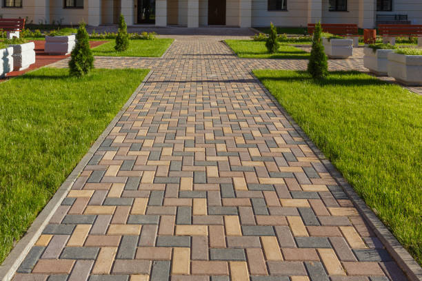 Best Local Driveway Pavers  in Valley Park, MO